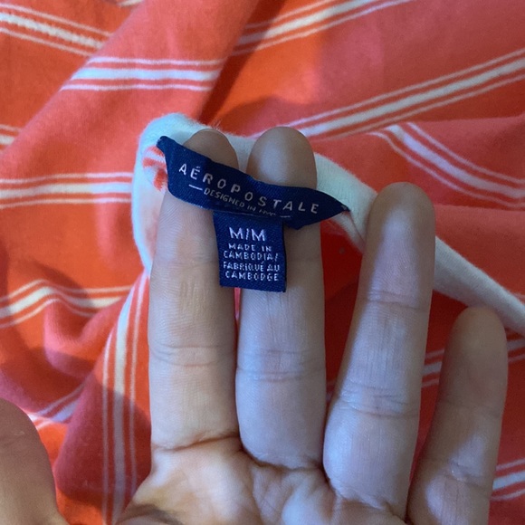 Super cute tie neck halter top - Picture 2 of 2